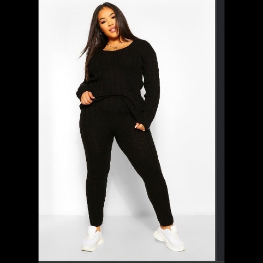 BOOHOO- PLUS CABLE KNIT V NECK KNITTEDTWO-PIECE